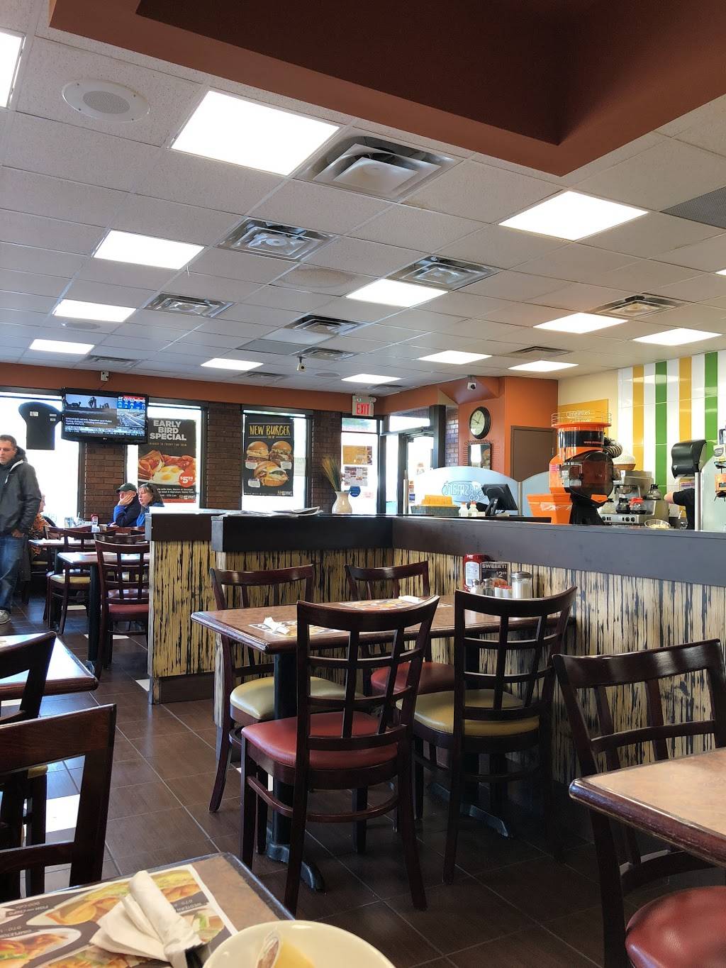 Eggsmart | restaurant | 2947A Bloor St W, Etobicoke, ON M8X 1B8, Canada | 6473444230 OR +1 647-344-4230