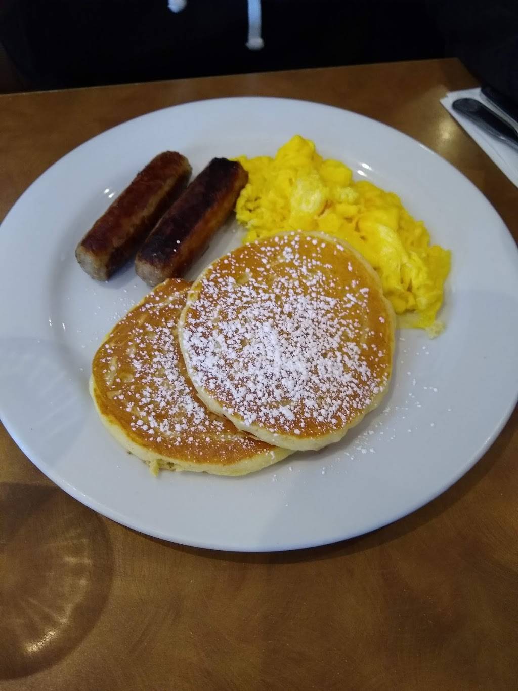 Georgie Vs | restaurant | 1139 Church St, Northbrook, IL 60062, USA | 8477539638 OR +1 847-753-9638