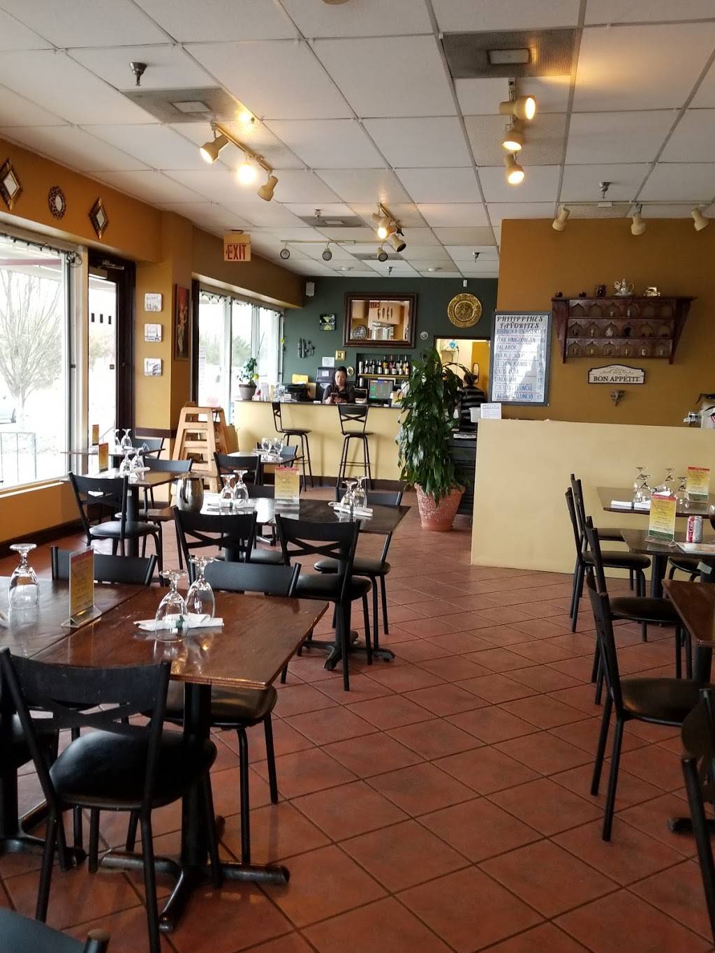 A Taste of the World | restaurant | 283 Sunset Park Drive, Herndon, VA 20170, USA | 7034712017 OR +1 703-471-2017