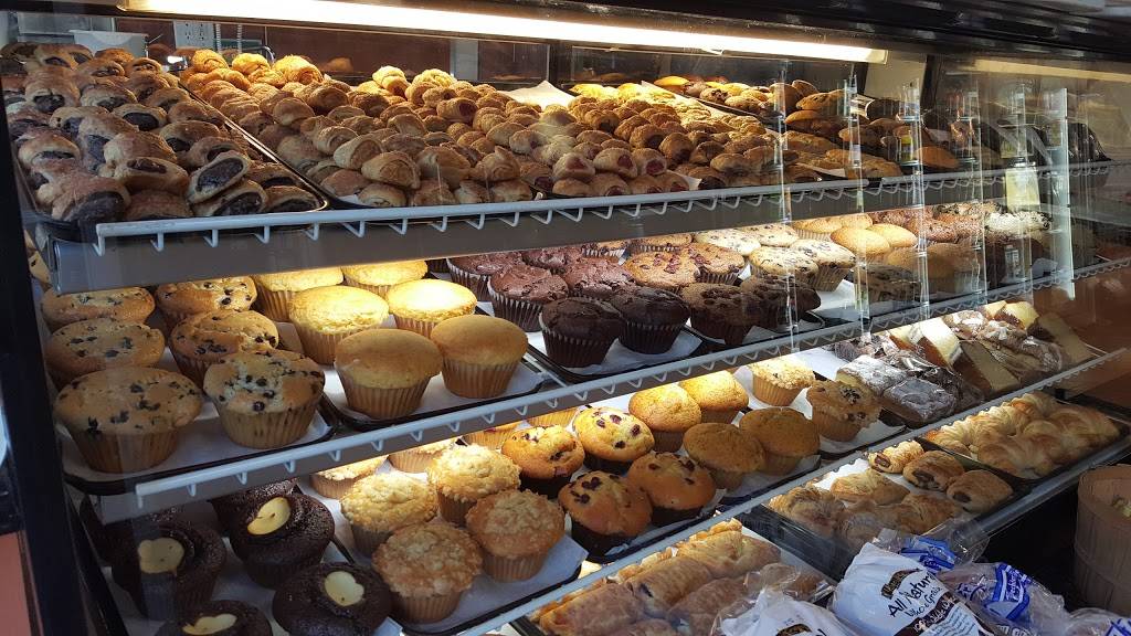 Highway Bagels | bakery | 1923 Kings Hwy, Brooklyn, NY 11229, USA | 7183369200 OR +1 718-336-9200