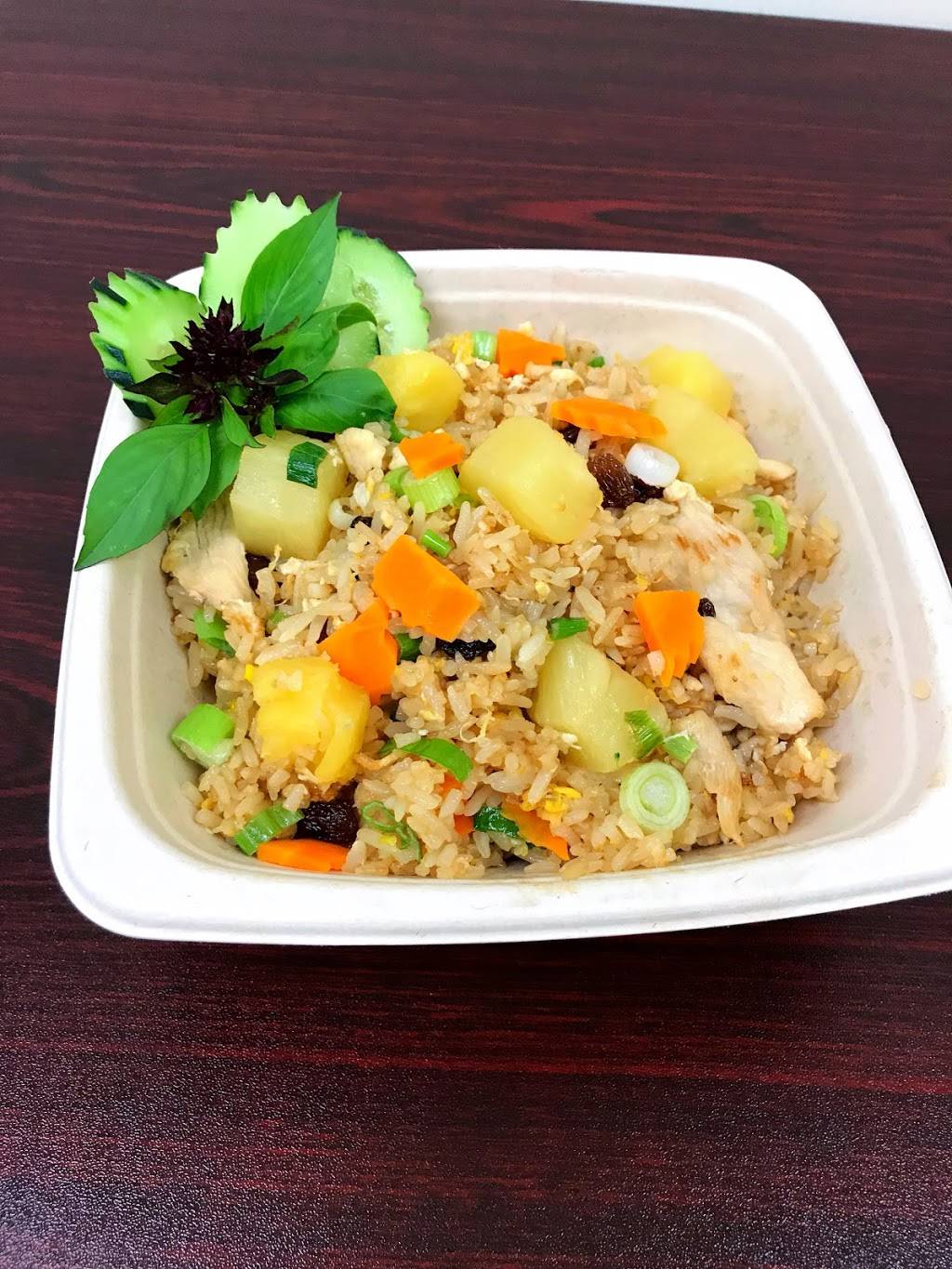 Patama Thai Kitchen | restaurant | 101 S Maple Ave unit E, Purcellville, VA 20132, USA | 5403385859 OR +1 540-338-5859