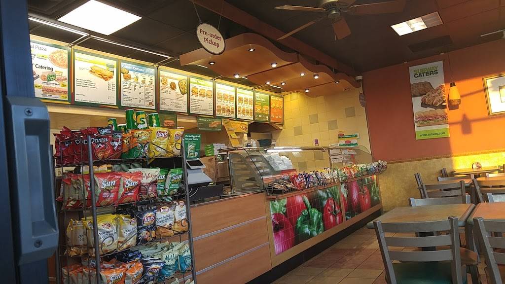 Subway | restaurant | RioCan Centre Windsor, 3090 Legacy Park Dr, Windsor, ON N8W 5S6, Canada | 5192508855 OR +1 519-250-8855