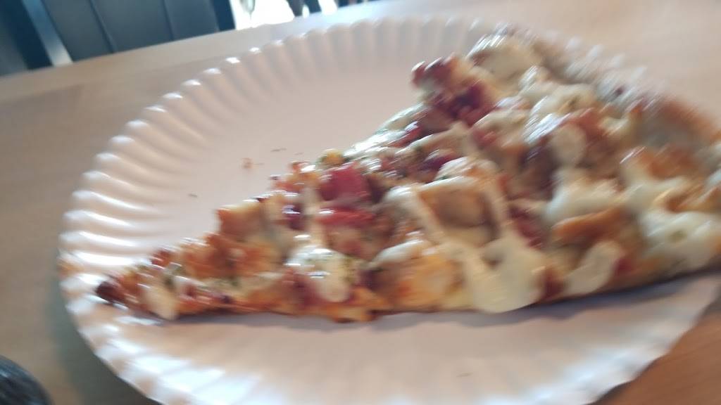 Stony Brook Pizza | restaurant | 2460 Nesconset Hwy # 10, Stony Brook, NY 11790, USA | 6317512220 OR +1 631-751-2220