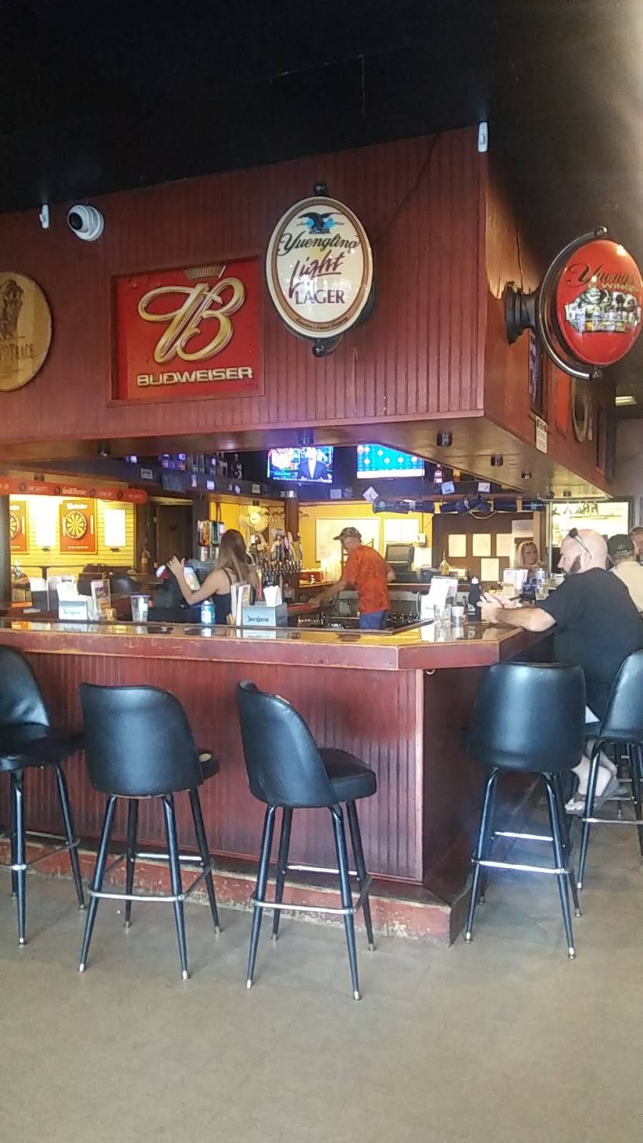 Five Oclock Sports Bar & Grill | restaurant | 7189 Turner Lake Rd NW, Covington, GA 30014, USA | 7703853060 OR +1 770-385-3060