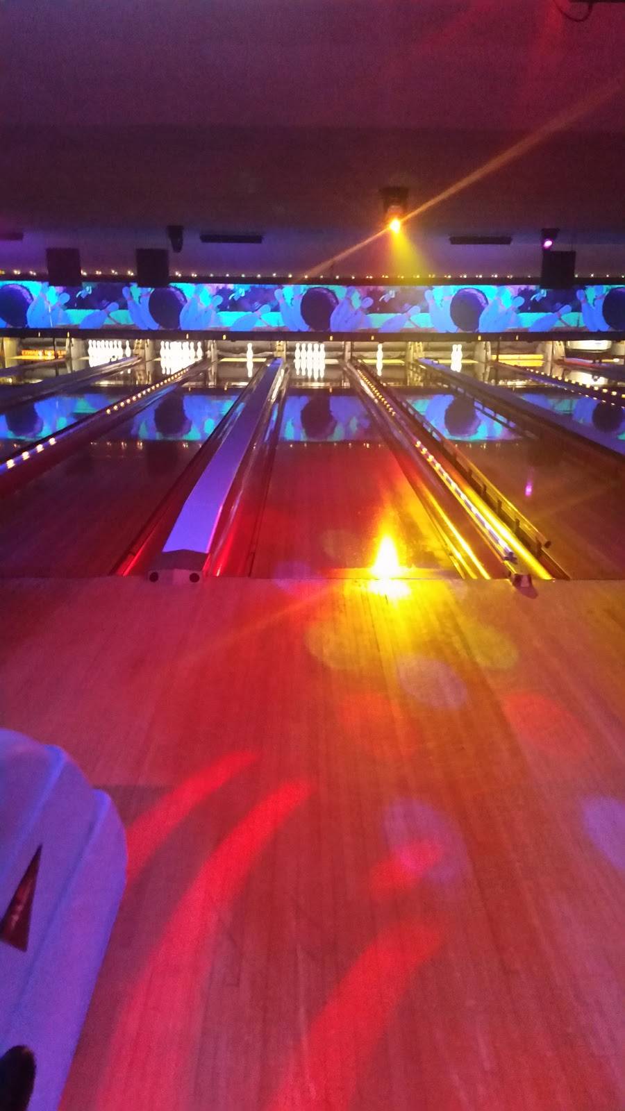 Seven Hills Lanes | meal takeaway | 7279 Broadview Rd, Seven Hills, OH 44131, USA | 2164471868 OR +1 216-447-1868