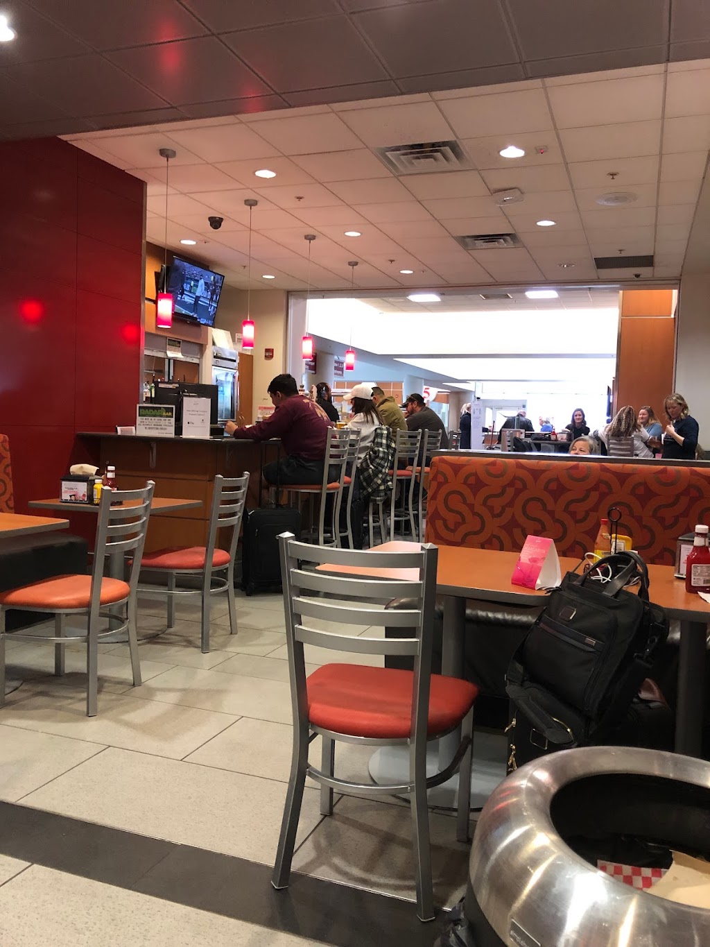 Tailwind Concessions | restaurant | 1001 Airport Rd, Chattanooga, TN 37421, USA | 8665787355 OR +1 866-578-7355