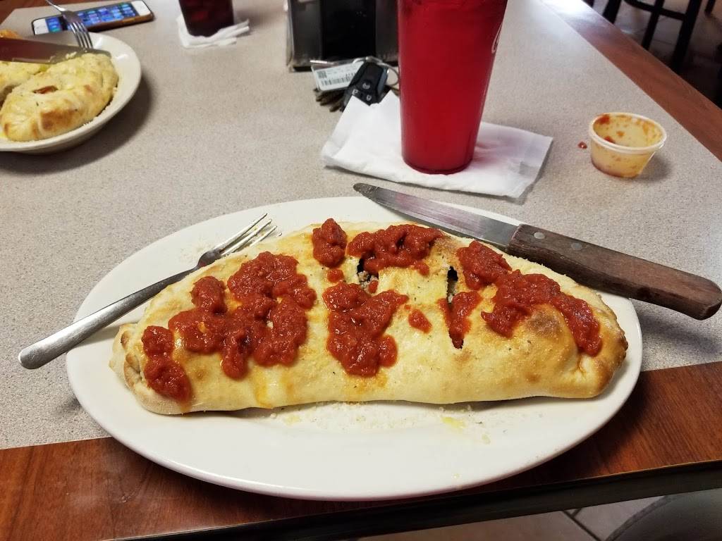 The Whistle Stop Pizzeria & More | restaurant | 303 Broad St, Baxter, TN 38544, USA | 9318583287 OR +1 931-858-3287