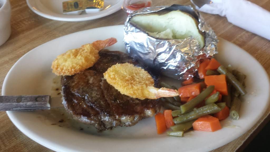 Dimitris Family Restaurants | restaurant | 10945 Lorain Ave, Cleveland, OH 44111, USA | 2162523636 OR +1 216-252-3636