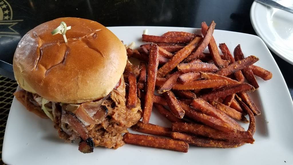 Brew City Grill & Brew House | restaurant | 104 Shrewsbury St, Worcester, MA 01604, USA | 5087523862 OR +1 508-752-3862