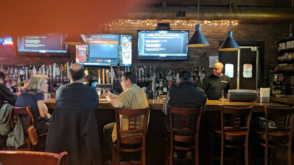 The Hideaway Kitchen & Bar | restaurant | 30 Grove St, Ridgefield, CT 06877, USA | 2034387676 OR +1 203-438-7676