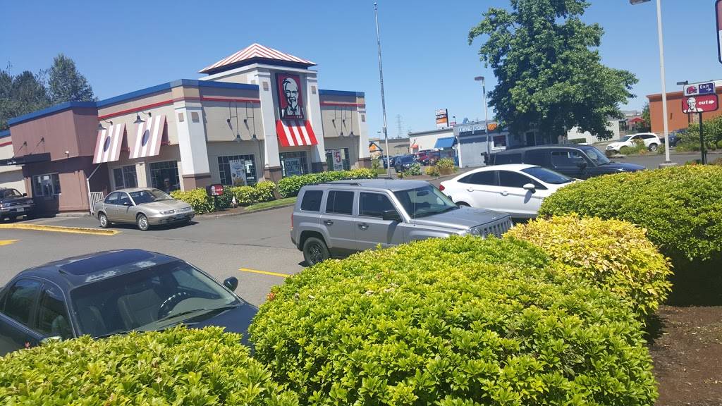 KFC | restaurant | 3230 Gateway St, Springfield, OR 97477, USA | 5417474091 OR +1 541-747-4091