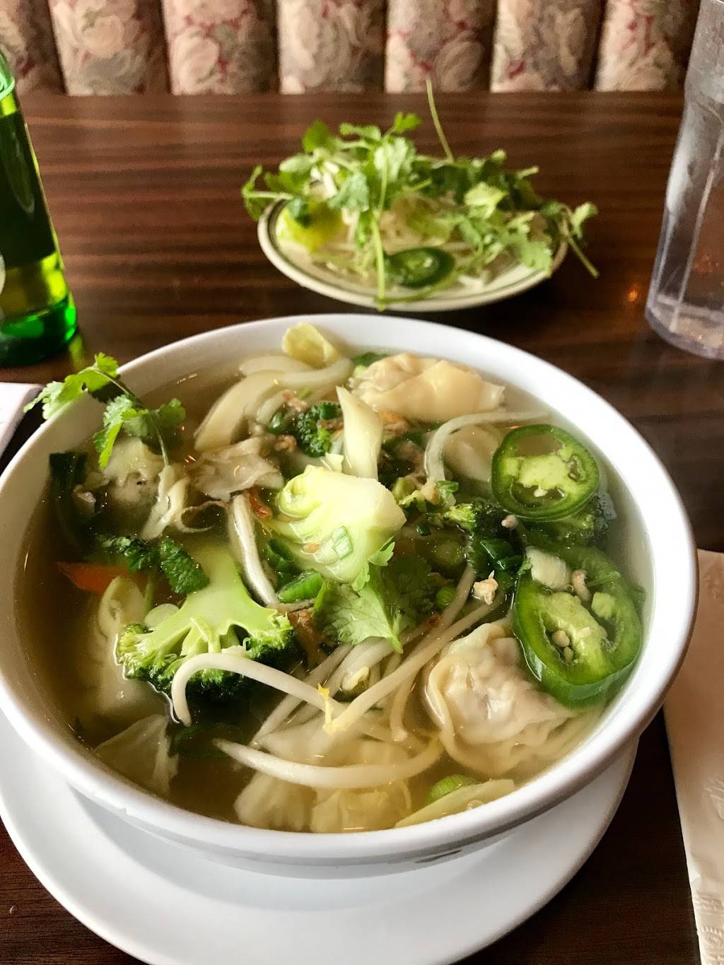 Lotus Phở Asian Cuisines | restaurant | 3838 Lake Tahoe Blvd, South Lake Tahoe, CA 96150, USA | 5306000258 OR +1 530-600-0258