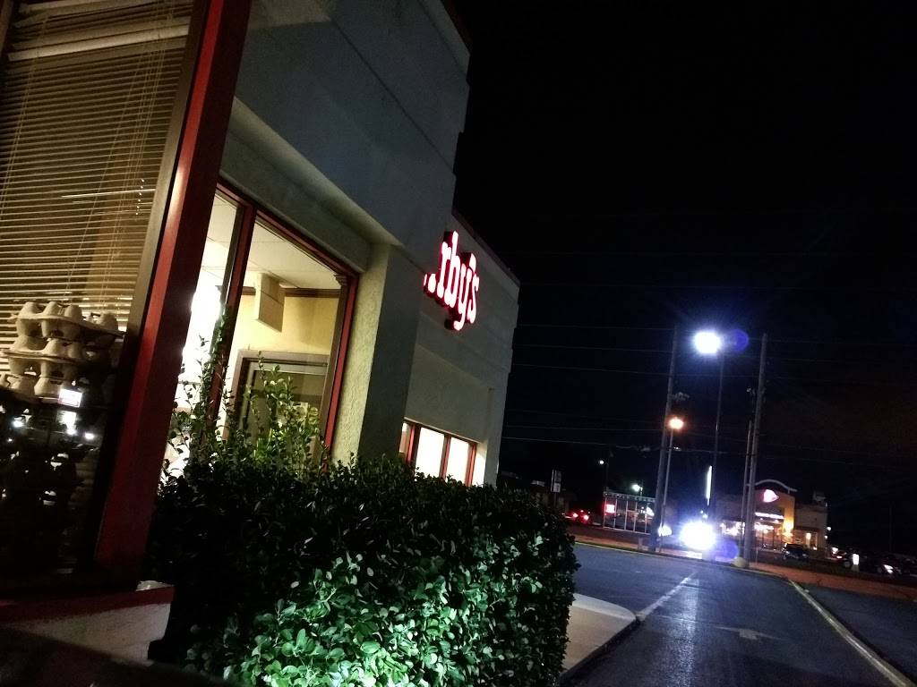 Arbys | meal takeaway | 2425 S Seneca St, Wichita, KS 67217, USA | 3162624336 OR +1 316-262-4336