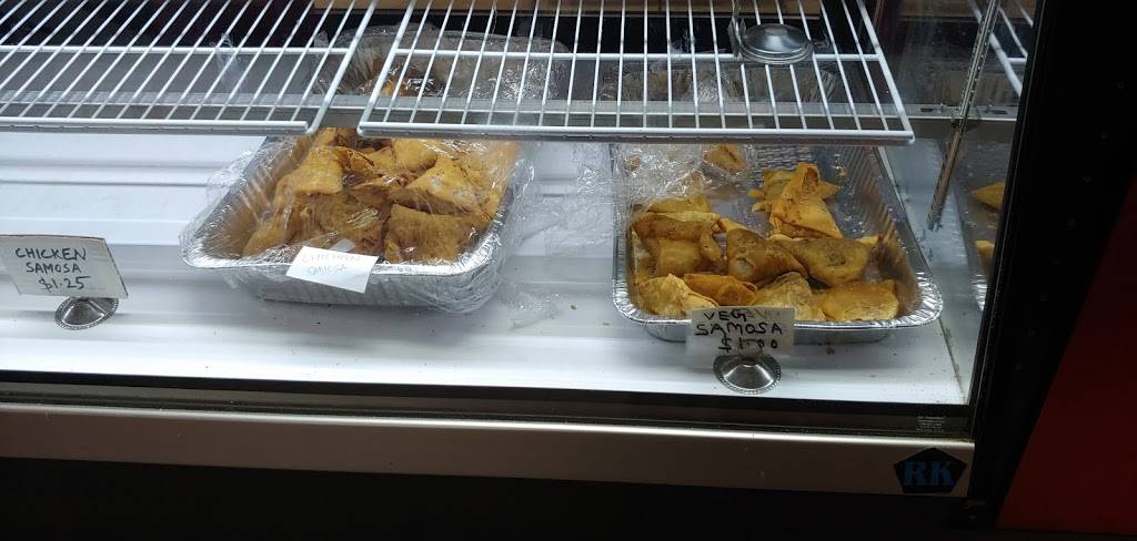 Ring A Wing | restaurant | 666 Wonderland Rd N, London, ON N6H 4K9, Canada | 5194749474 OR +1 519-474-9474