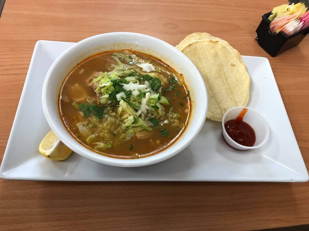 URUPILI Deli Restaurant & Pasteleria | restaurant | 518 Market St, Newark, NJ 07105, USA | 9733446891 OR +1 973-344-6891