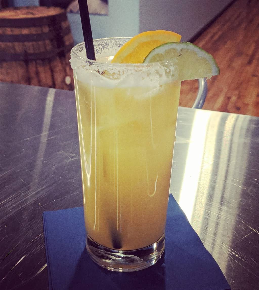 bluAqua Restrobar | restaurant | 930 Elm St, Manchester, NH 03101, USA | 6038363970 OR +1 603-836-3970