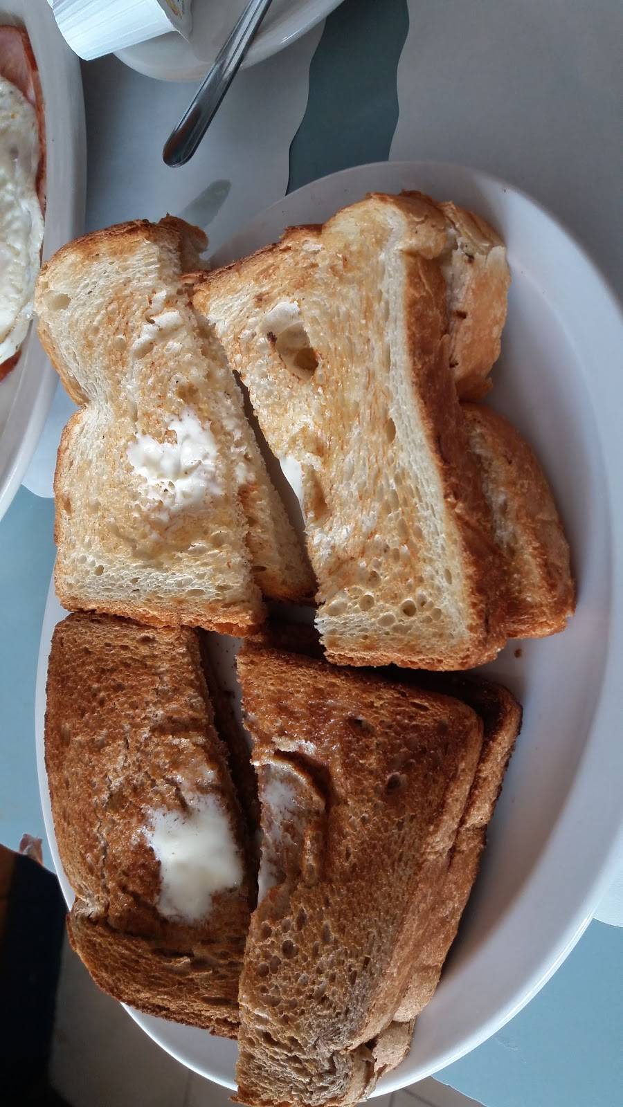 Curleys Diner | restaurant | 62 W Park Pl, Stamford, CT 06901, USA | 2033482020 OR +1 203-348-2020