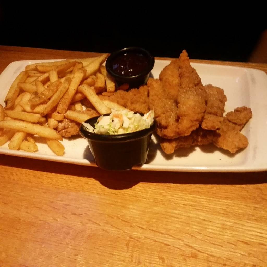 Applebees Grill + Bar | restaurant | 3 Lowes Dr, Saratoga Springs, NY 12866, USA | 5185832606 OR +1 518-583-2606