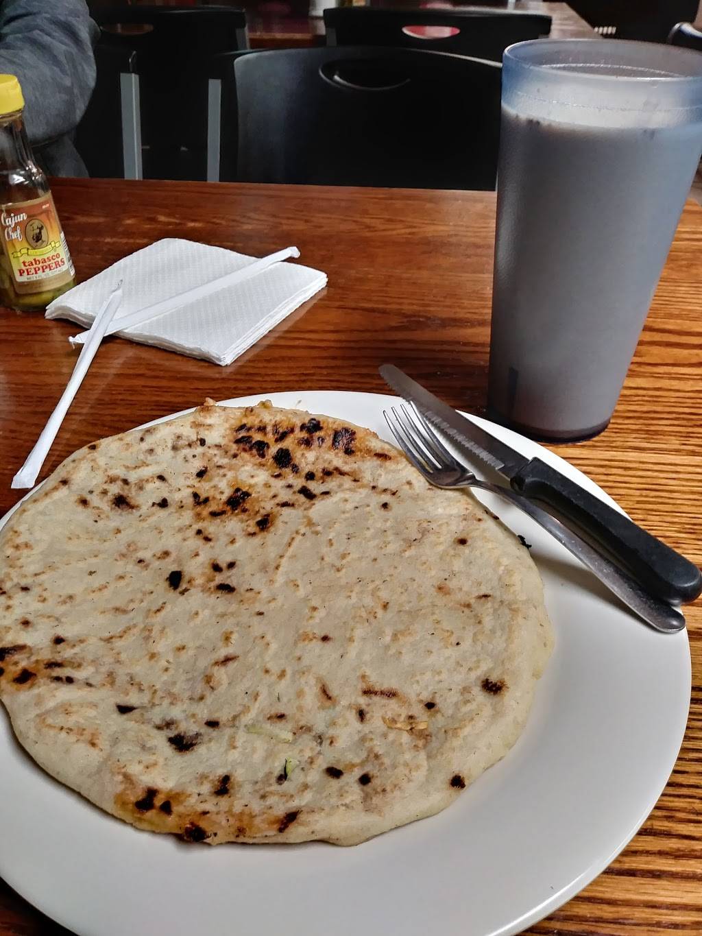 Pupuseria Y Taqueria La Vina | restaurant | 3301 N Story Rd, Irving, TX 75062, USA | 9722550149 OR +1 972-255-0149