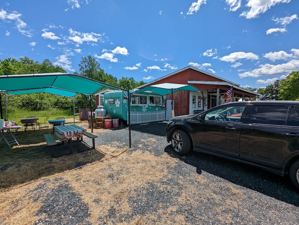 The Hive Café | restaurant | 111 South St, South Hero, VT 05486, USA | 8023916134 OR +1 802-391-6134