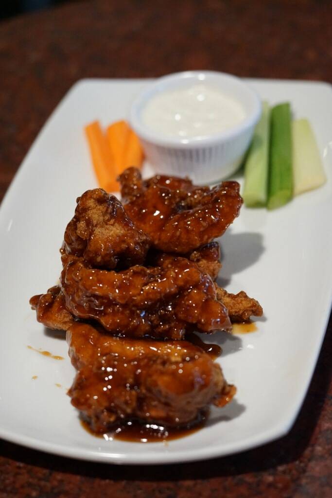 Friendly Reds | restaurant | 22 Haverhill Rd, Windham, NH 03087, USA | 6034377251 OR +1 603-437-7251