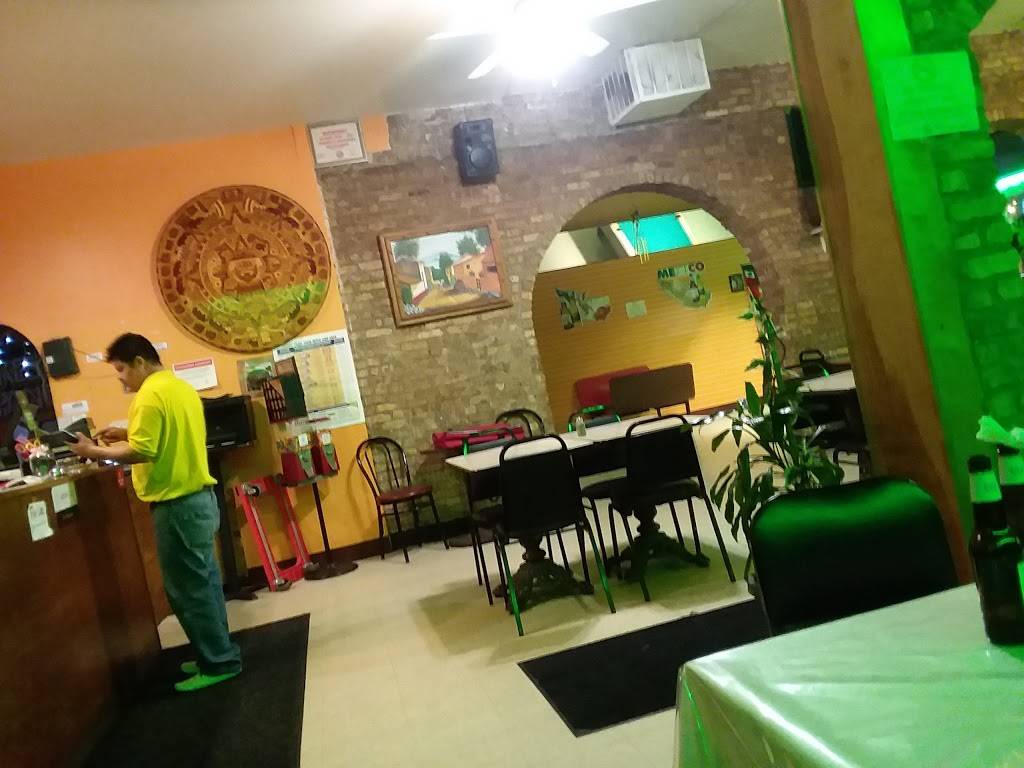 El Chile Restaurant and Pancake House | meal takeaway | 3040 W Montrose Ave, Chicago, IL 60618, USA | 7732937882 OR +1 773-293-7882