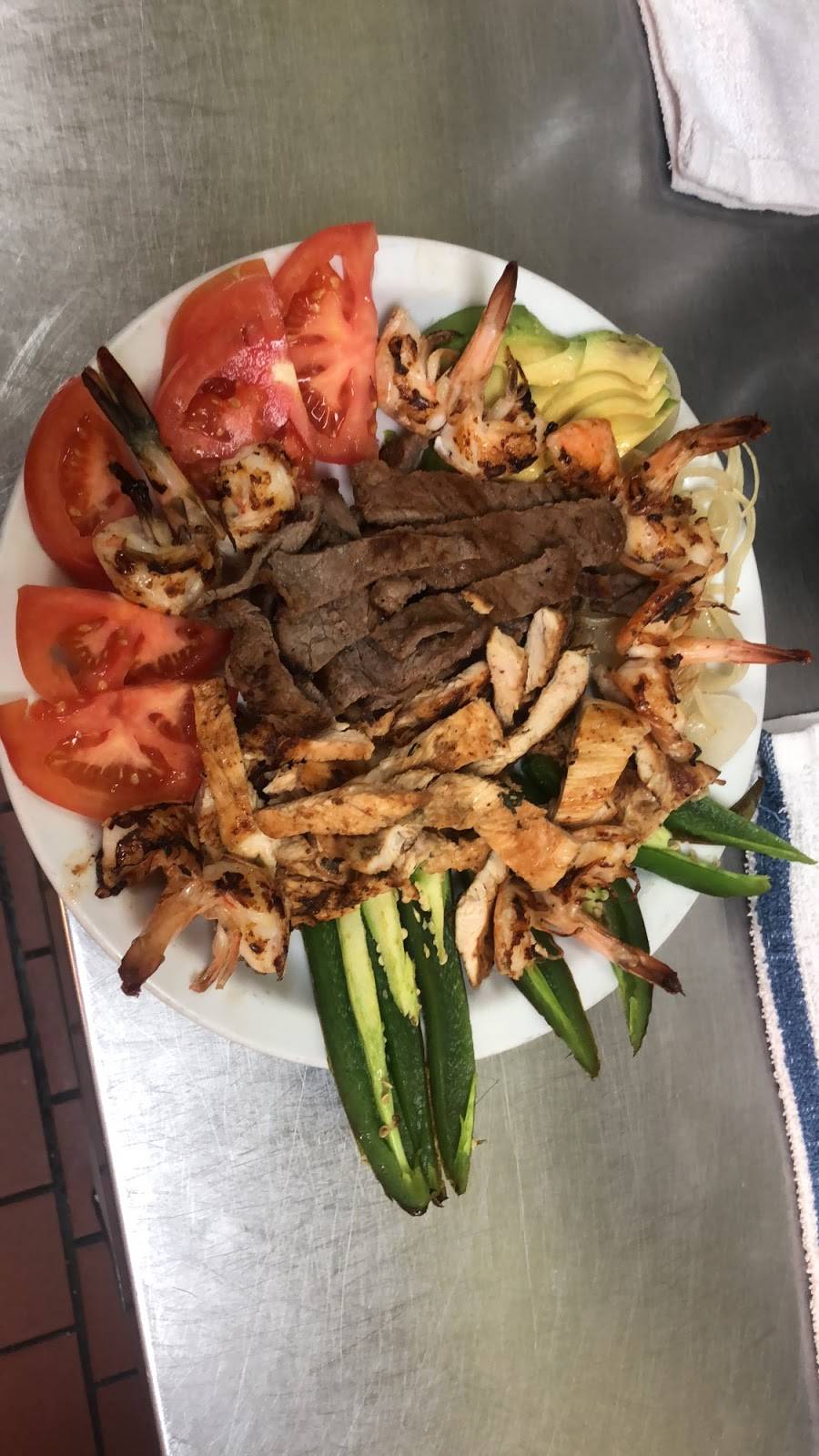 Solorios Mexican Restaurant | restaurant | 711 Stony Point Rd #5, Santa Rosa, CA 95407, USA | 7075755793 OR +1 707-575-5793