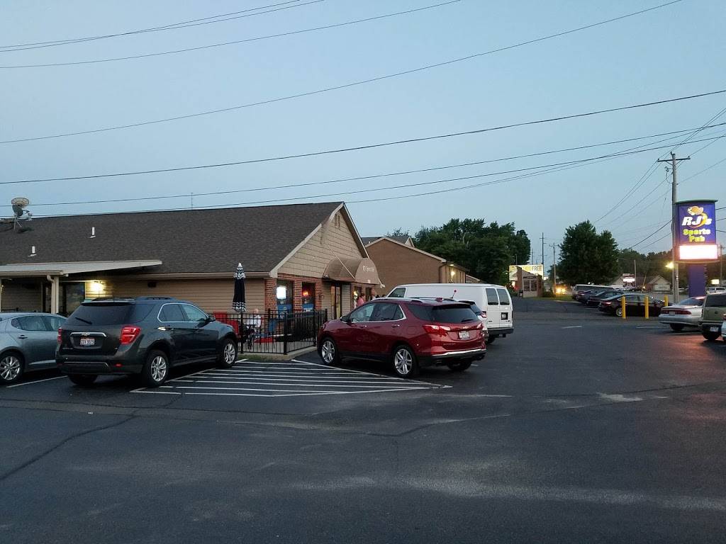 RJs Sports Pub | restaurant | 7886 Cincinnati Dayton Rd, West Chester Township, OH 45069, USA | 5137775333 OR +1 513-777-5333