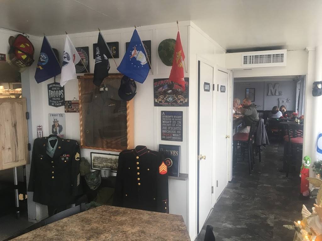 Ms. B’s Restaurant/Pub | restaurant | 723 E 8th St, Anderson, IN 46012, USA | 7653932218 OR +1 765-393-2218