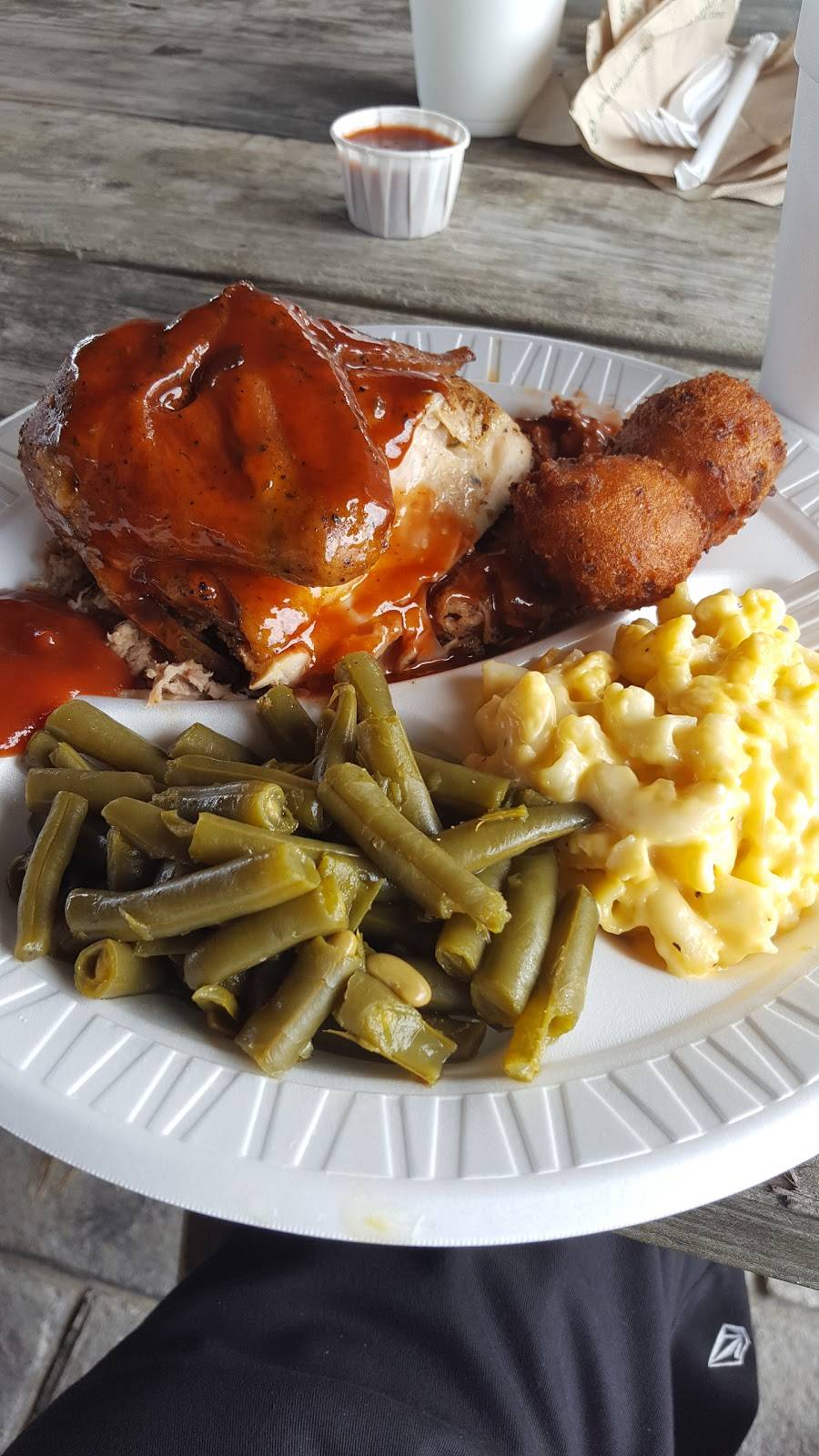 Currituck BBQ Company | restaurant | 4467 Caratoke Hwy, Barco, NC 27917, USA | 2524536618 OR +1 252-453-6618