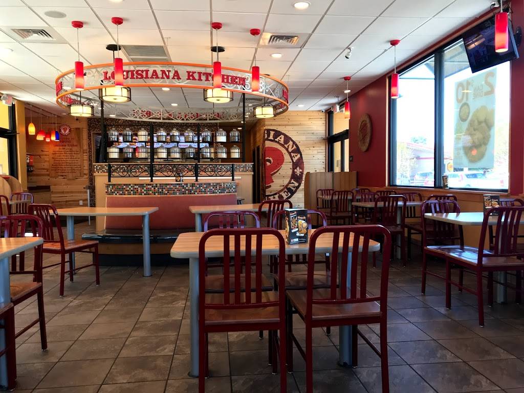 Popeyes Louisiana Kitchen | restaurant | 3763 Sun City Center Blvd, Sun City Center, FL 33573, USA | 8136334275 OR +1 813-633-4275