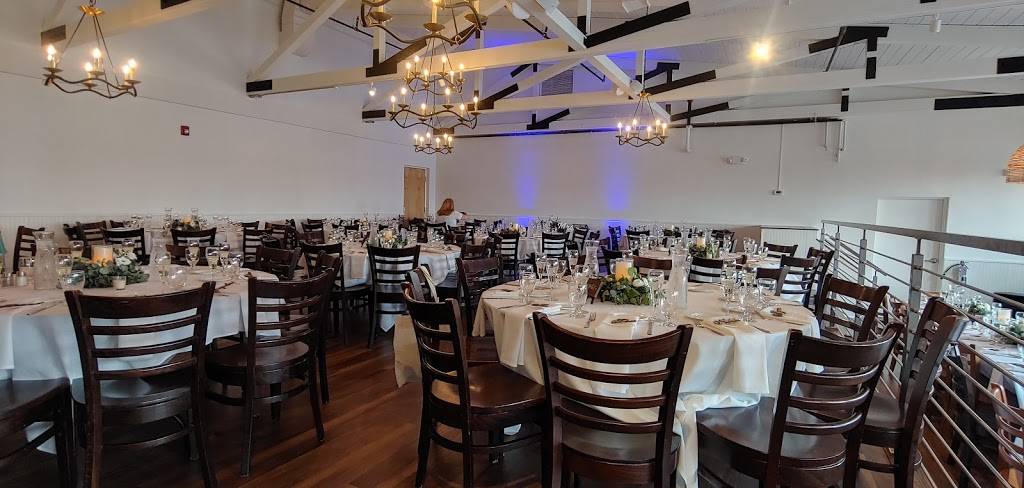 Merrills on the Waterfront | restaurant | 36 Homers Wharf, New Bedford, MA 02740, USA | 5089977010 OR +1 508-997-7010