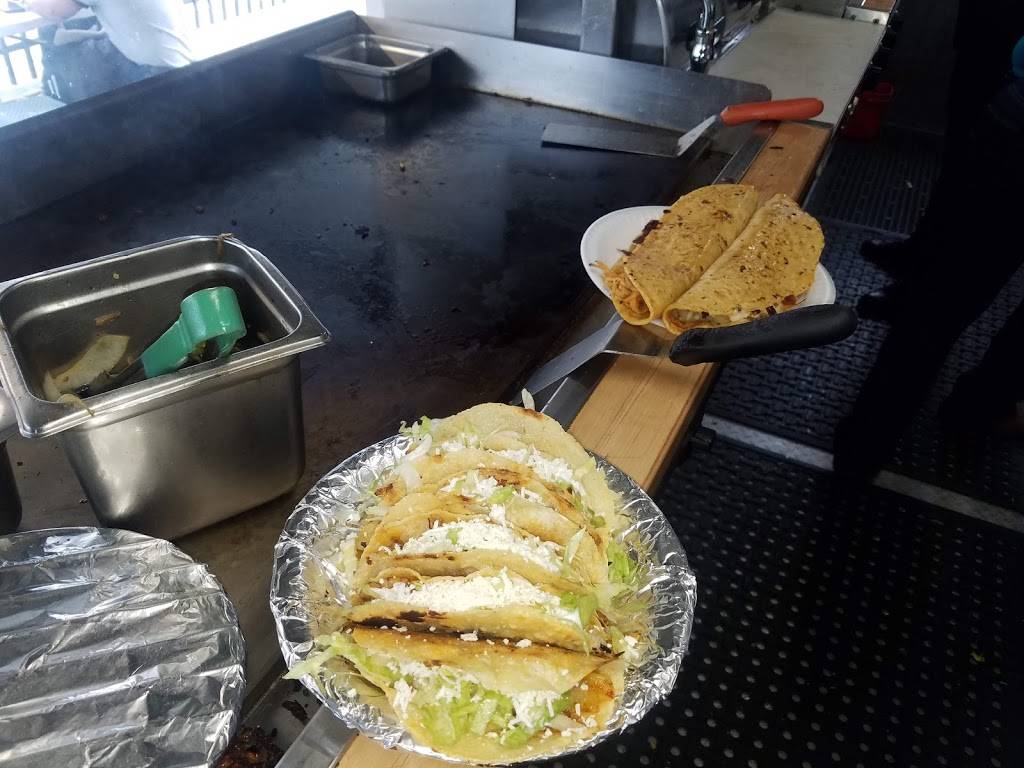 Quesadillas JaJaJa Betys | restaurant | 1825 E 8th St, Los Angeles, CA 90011, USA | 3236080294 OR +1 323-608-0294