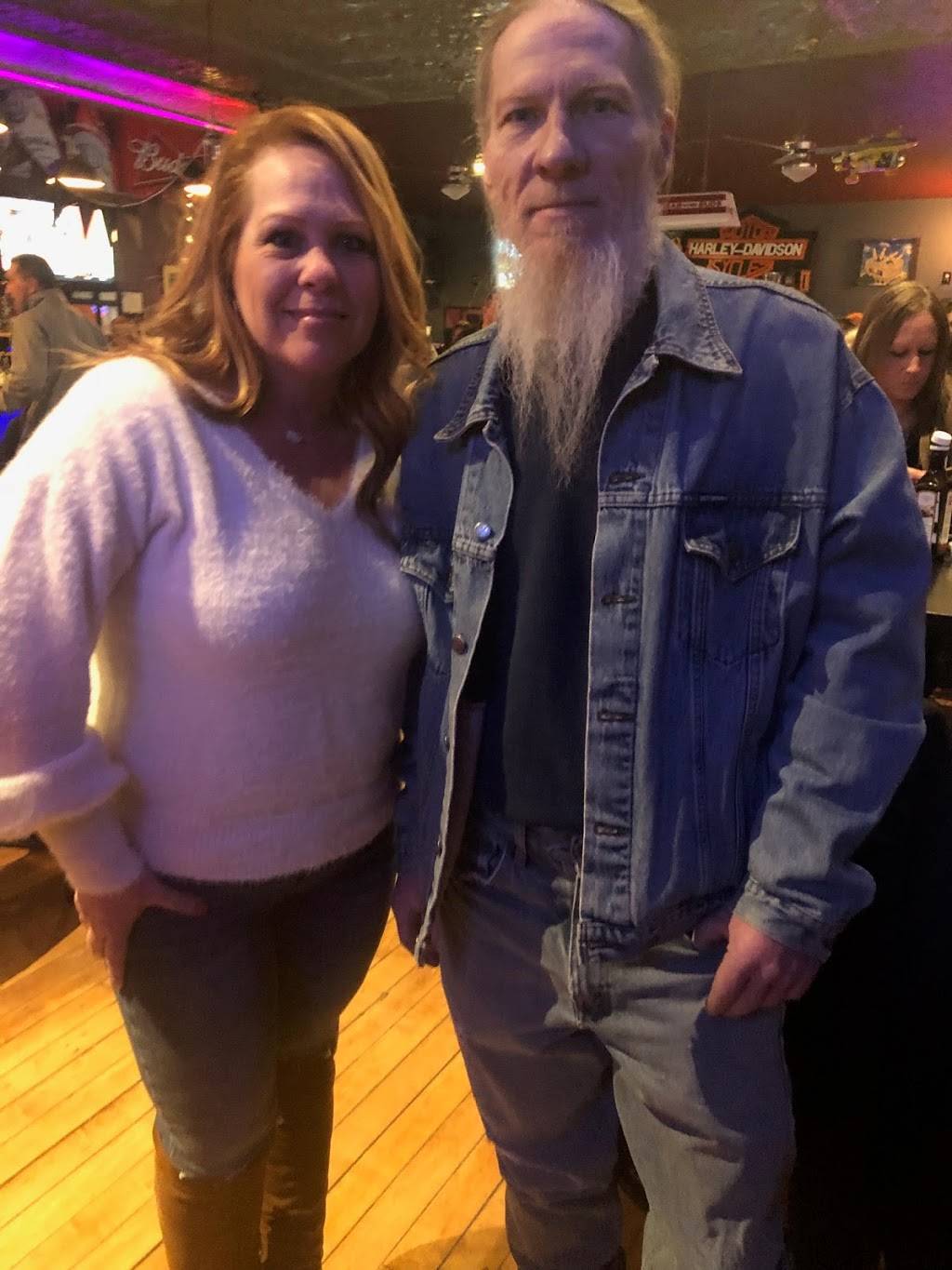 The Town Well, LLC | restaurant | 7543, 208 W Main St, Stanford, IL 61774, USA | 3093792281 OR +1 309-379-2281