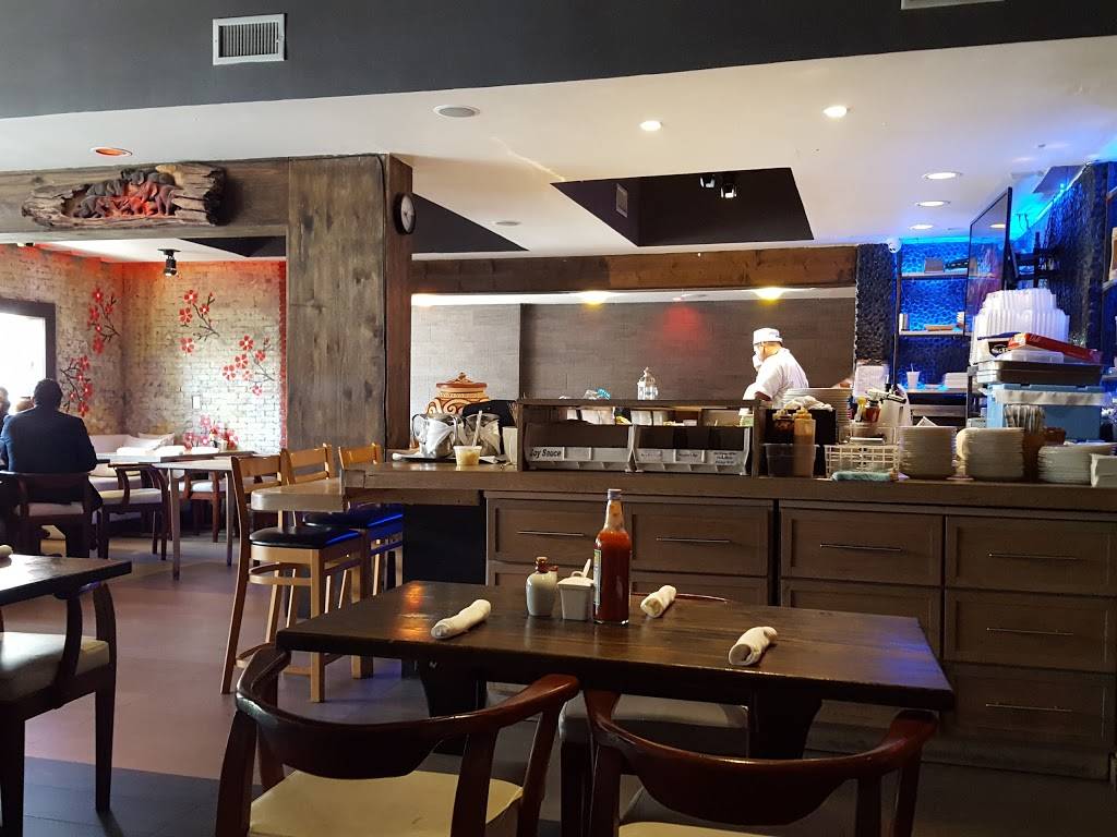 Moon Thai & Japanese | restaurant | 1118 S Dixie Hwy, Coral Gables, FL 33146, USA | 3056689890 OR +1 305-668-9890