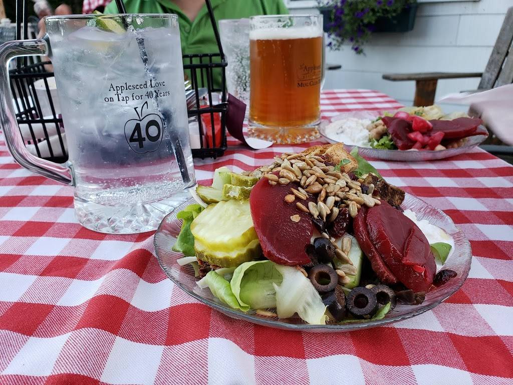 Appleseed Restaurant & Catering | restaurant | 63 High St, Bradford, NH 03221, USA | 6039382100 OR +1 603-938-2100