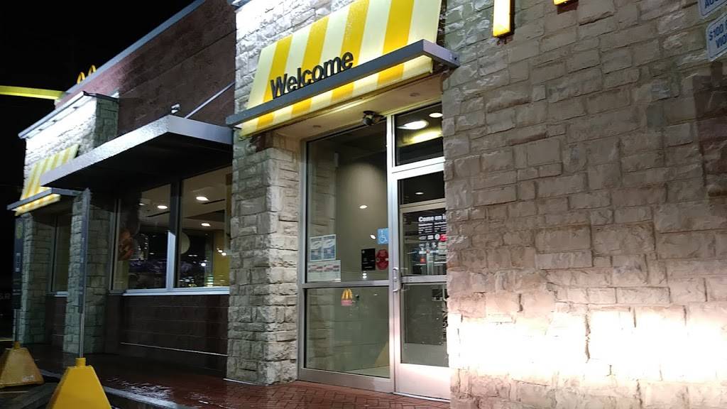 McDonalds | cafe | 1176 Ralph David Abernathy Blvd, Atlanta, GA 30310, USA | 4047554489 OR +1 404-755-4489