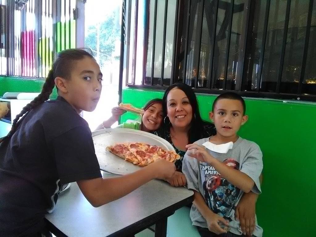Pizza King | restaurant | 1807 N E St, San Bernardino, CA 92405, USA | 9098866160 OR +1 909-886-6160