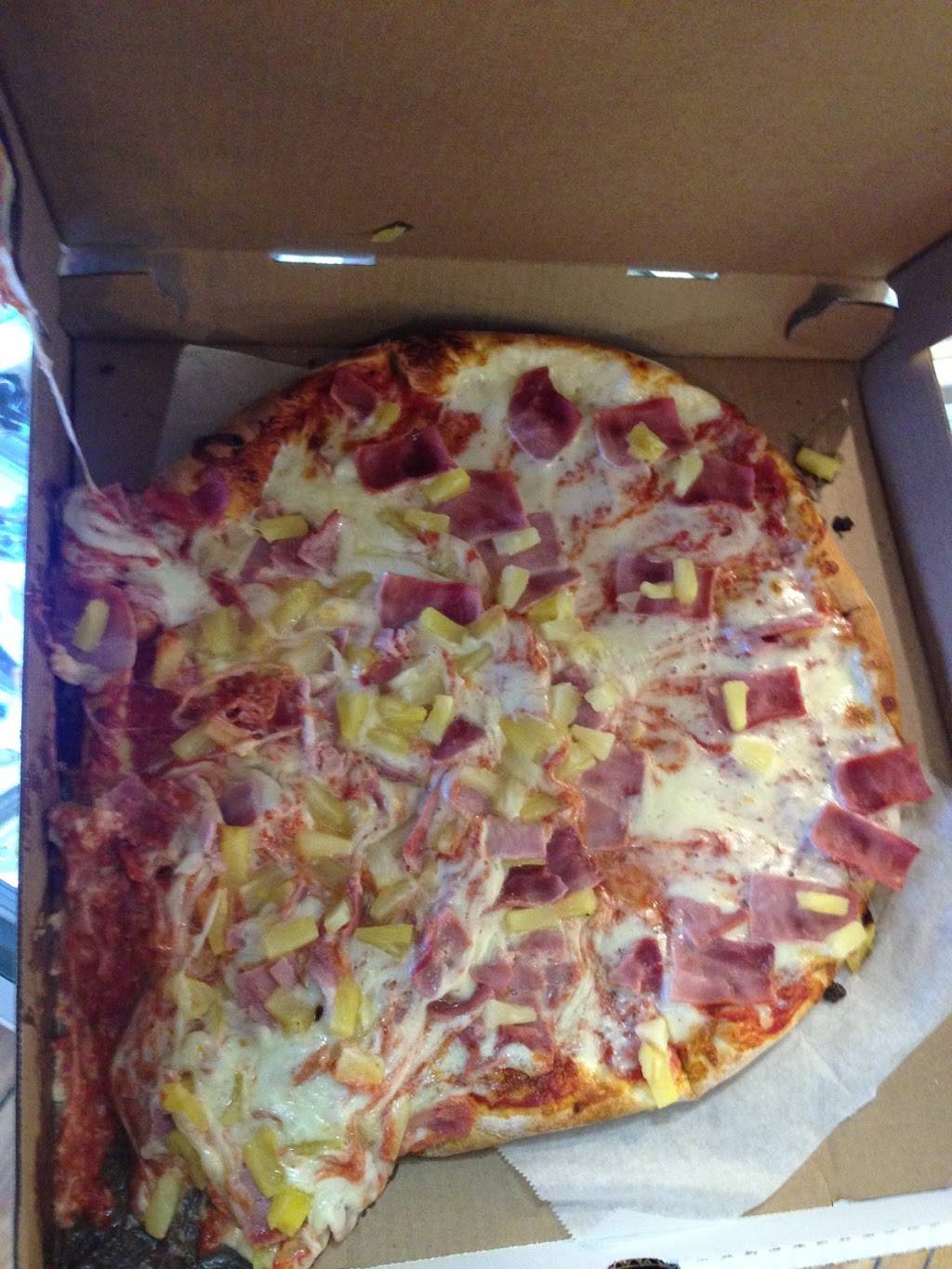 Whippers Pizza | restaurant | 9 Bangor St, Augusta, ME 04330, USA | 2076221471 OR +1 207-622-1471