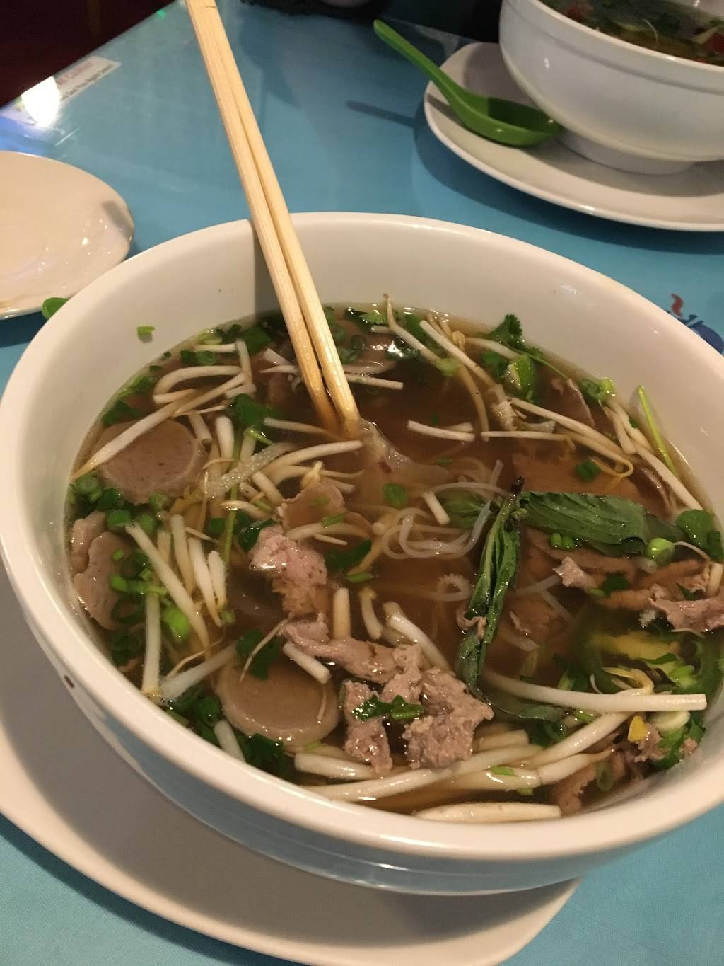 PhoCali Vietnamese Family Noodles Restaurant | restaurant | 1320 Belknap St, Superior, WI 54880, USA | 7157185667 OR +1 715-718-5667