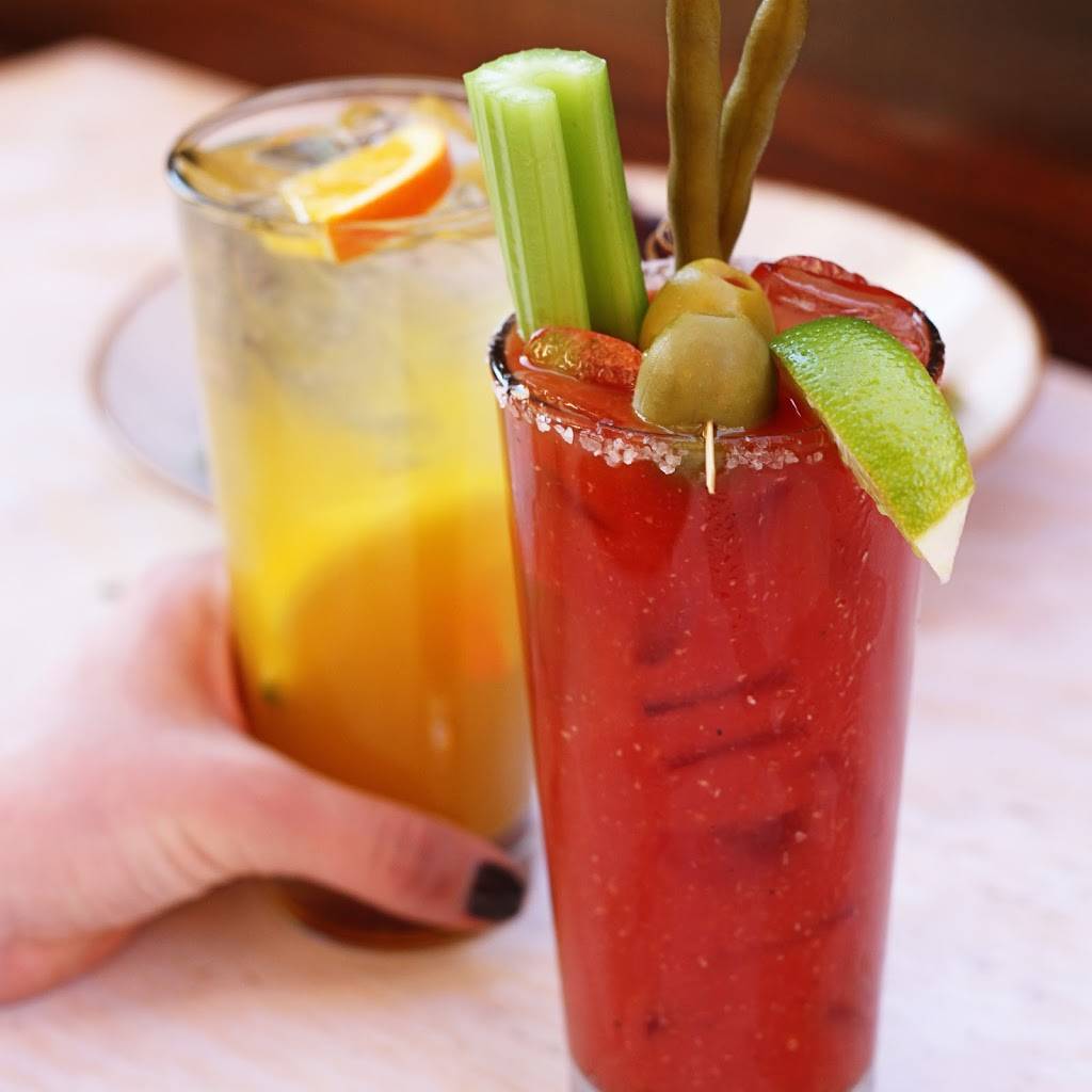 Lazy Dog Restaurant & Bar | restaurant | Corona Hills Plaza, 380 N McKinley St, Corona, CA 92879, USA | 9513793630 OR +1 951-379-3630