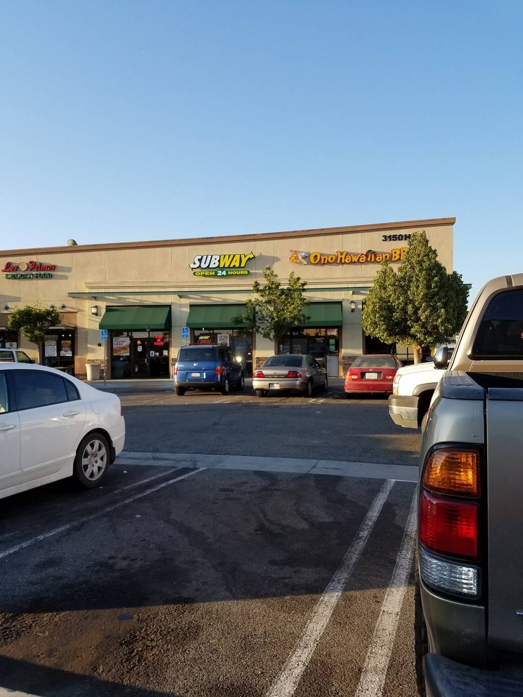 Subway | restaurant | Crossing, 3150 Case Rd Ste H-3, Perris, CA 92570, USA | 9519289837 OR +1 951-928-9837