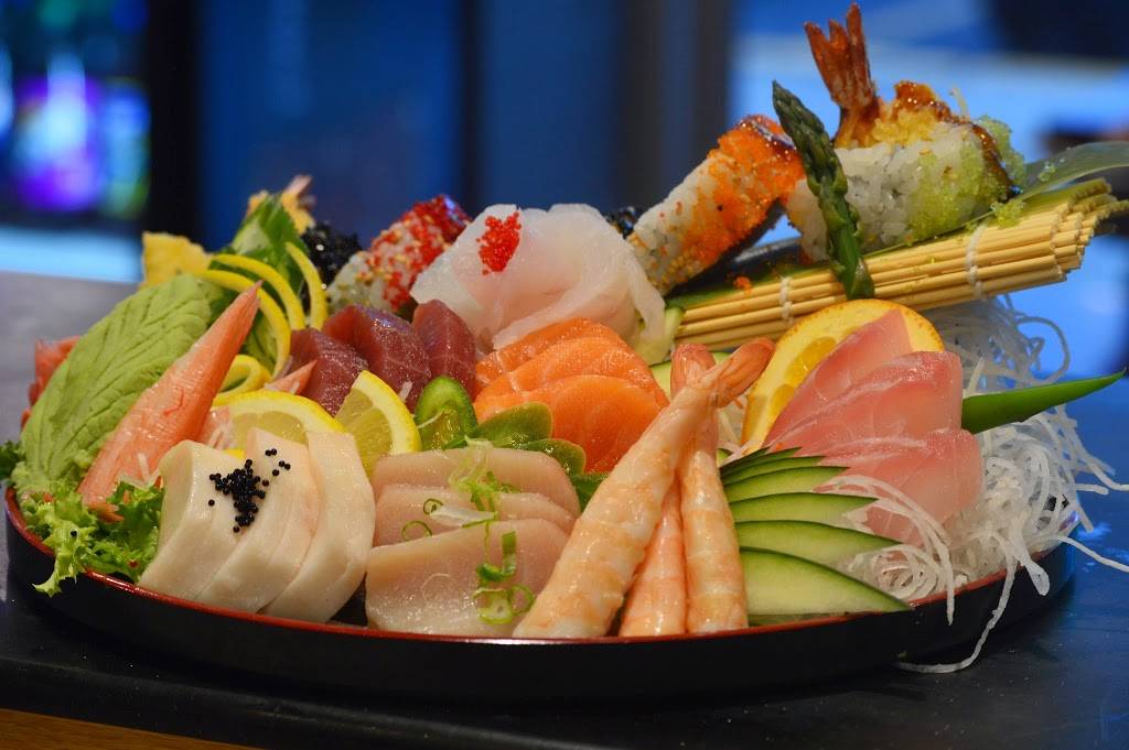 Takeshi Sushi Teriyaki | restaurant | 1225 Sunrise Hwy North Service Rd, Bay Shore, NY 11706, USA | 6316477195 OR +1 631-647-7195