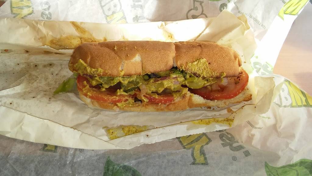 Subway | restaurant | 9213 Huron St, Thornton, CO 80260, USA | 3036502456 OR +1 303-650-2456