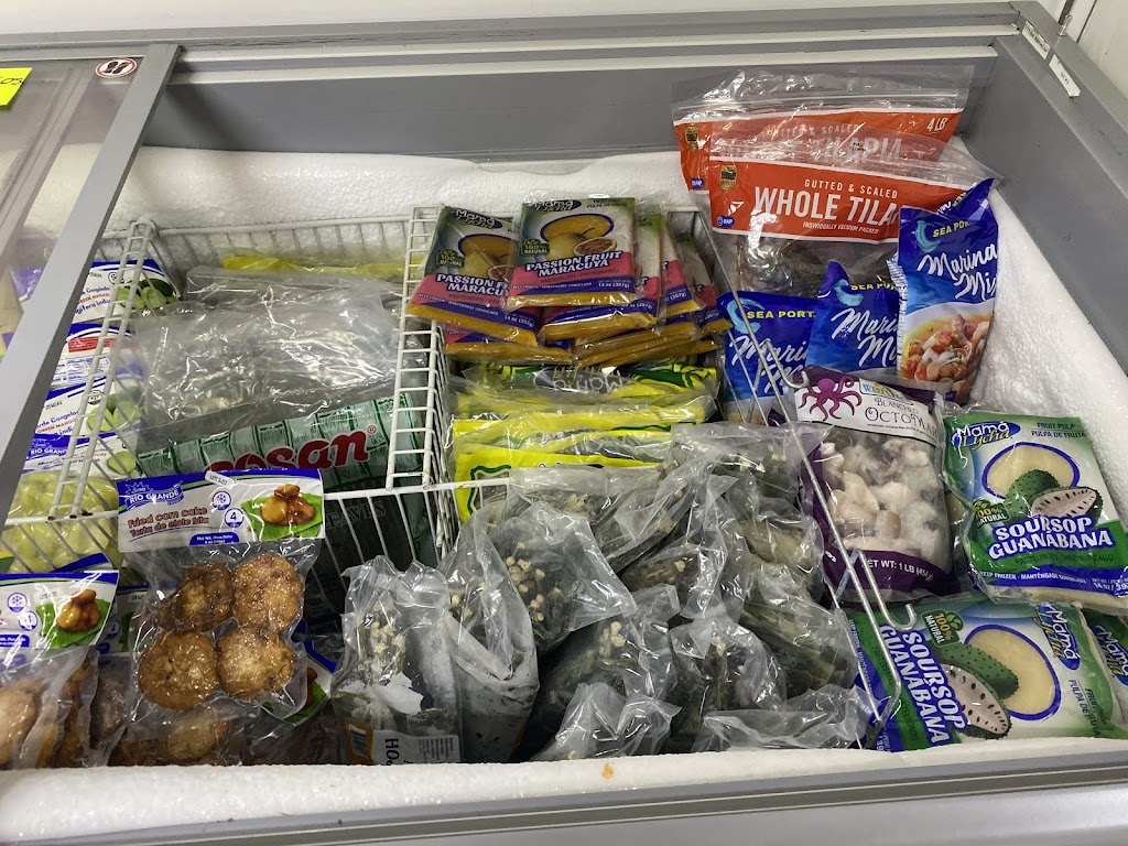 Arias Supermarket | restaurant | 188 Wealthy St SW Sw, Grand Rapids, MI 49503, USA | 6164585750 OR +1 616-458-5750