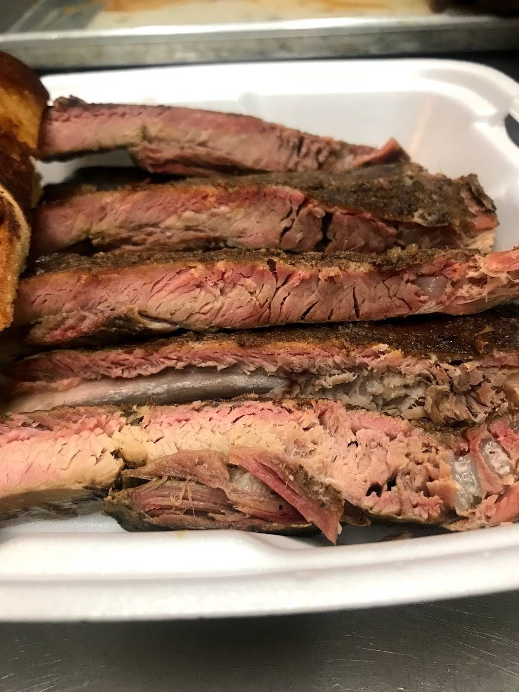 Smoking Jays BBQ | restaurant | 2524 S 13th St, Omaha, NE 68108, USA | 4027639071 OR +1 402-763-9071