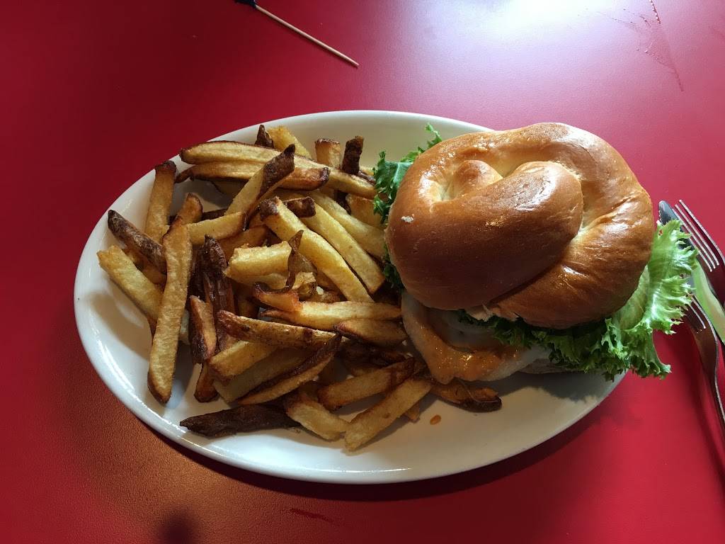 Big Lug Canteen | restaurant | 1435 E 86th St, Indianapolis, IN 46240, USA | 3176723503 OR +1 317-672-3503