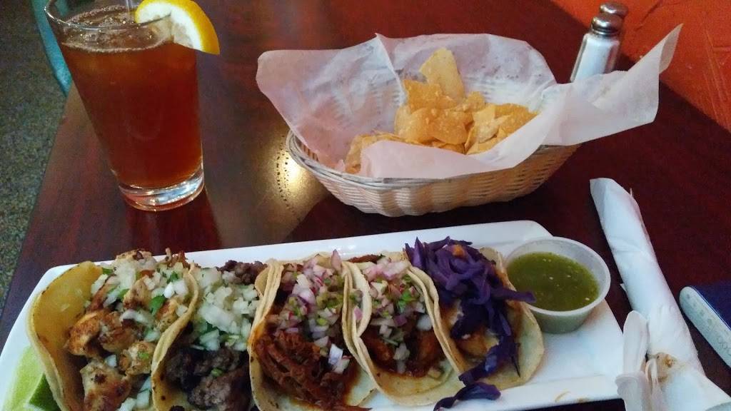 Guajillo | restaurant | 1727 Wilson Blvd, Arlington, VA 22209, USA | 7038070840 OR +1 703-807-0840