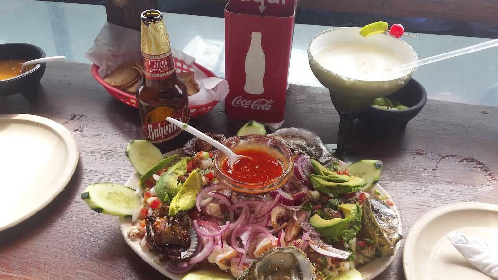 Mariscos El Faro | restaurant | Av Del Pacifico 464, Monumental, 22517 Tijuana, B.C., Mexico | 016642058544 OR +52 664 205 8544