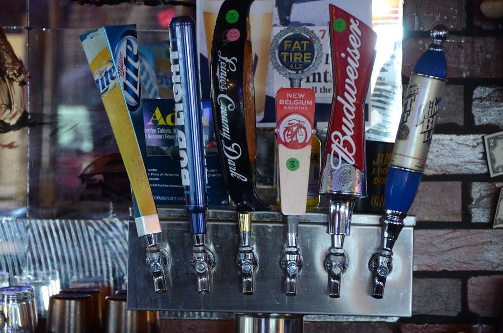 Winklers Westward Ho | restaurant | 4905 County Hwy S, Oshkosh, WI 54904, USA | 9202332511 OR +1 920-233-2511